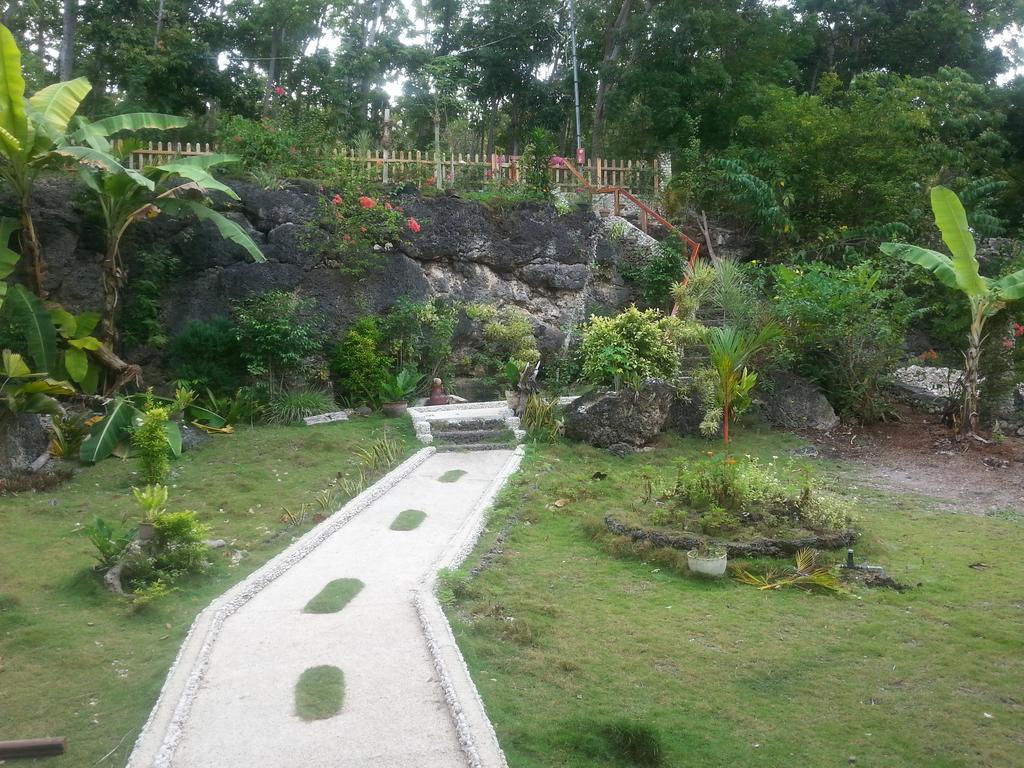 Santander Beach House - Cebu Villa Exterior photo