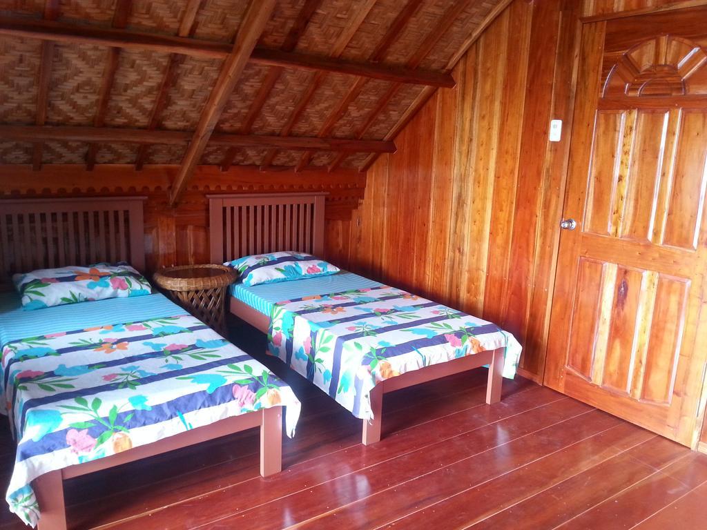 Santander Beach House - Cebu Villa Room photo