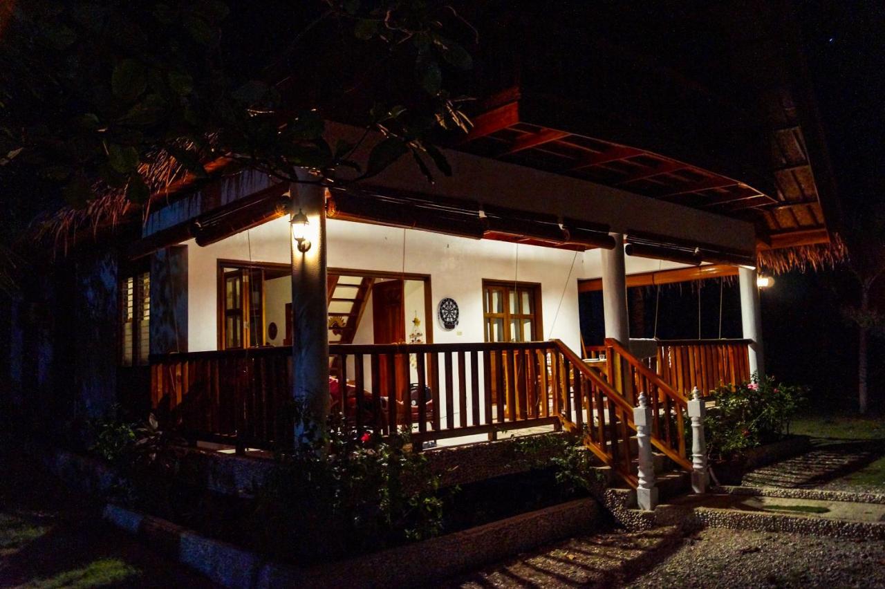 Santander Beach House - Cebu Villa Exterior photo